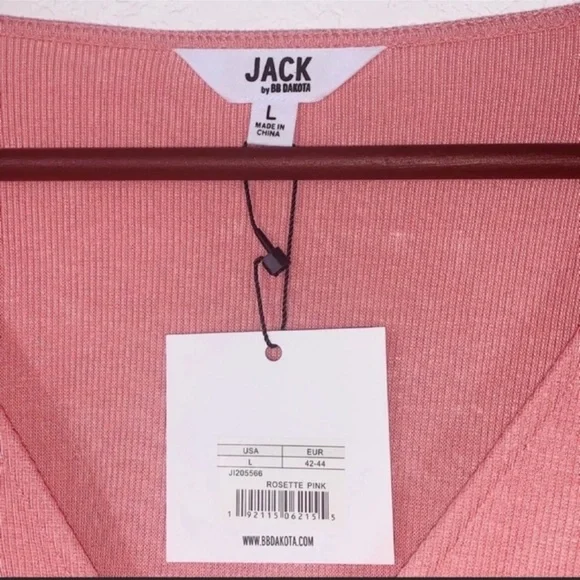 Jack BB Dakota Leia Rosetta pink bell sleeve top - Picture 5 of 8